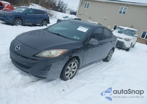 2011 Mazda Mazda3 I Sport z USA, uszkodzony, nr VIN JM1BL1UG8B1461067